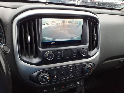 Used 2021 Chevrolet Colorado LT w/ Fleet Safety Package image 19