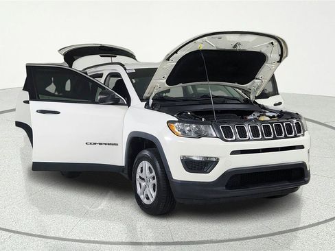 Used 2019 Jeep Compass Sport w/ Cold Weather Group AWD/4WD image 7