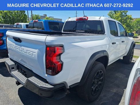 Used 2026 Chevrolet Colorado Trail Boss AWD/4WD image 3