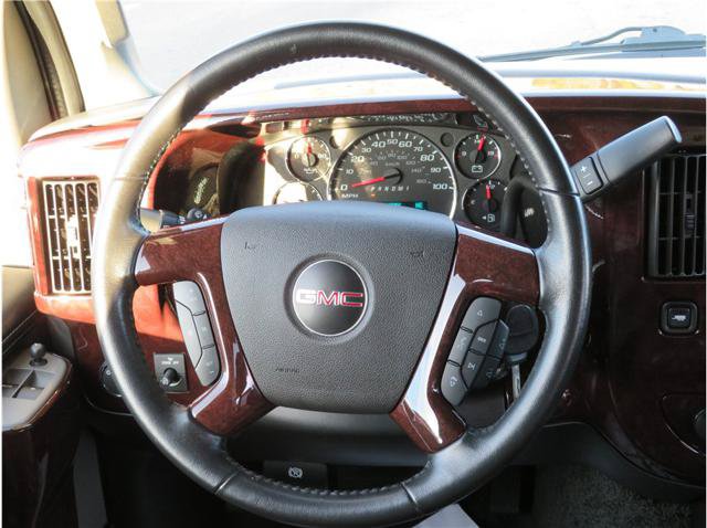 Used 2020 GMC Savana 2500 w/ Enhanced Convenience Package RWD image 9
