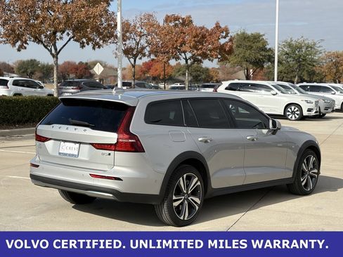 Certified 2025 Volvo V60 B5 Cross Country Plus image 6