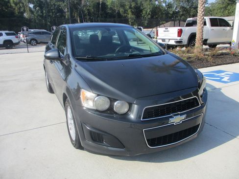 Used 2015 Chevrolet Sonic LT FWD image 20