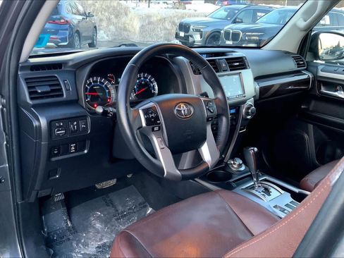 Used 2014 Toyota 4Runner Limited image 18