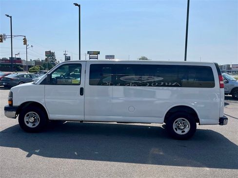 Used 2013 Chevrolet Express 3500 LT w/ LT Preferred Equipment Group image 4