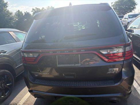 Used 2018 Dodge Durango SRT w/ Technology Group AWD/4WD image 7