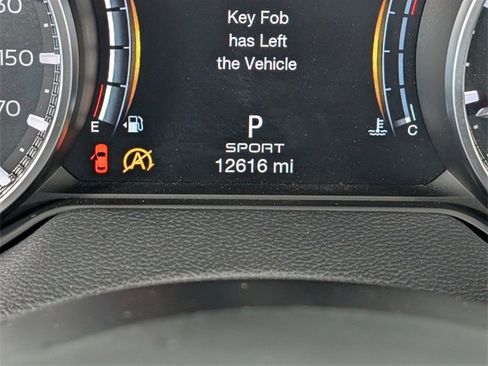 Used 2022 Maserati Levante Modena image 25