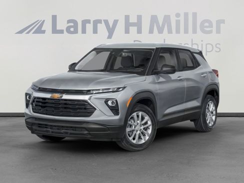 Used 2025 Chevrolet TrailBlazer LS w/ LS Convenience Package image 4