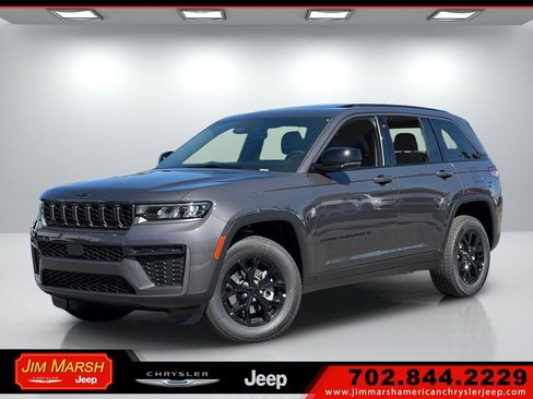 New 2026 Jeep Grand Cherokee Altitude AWD/4WD image 1