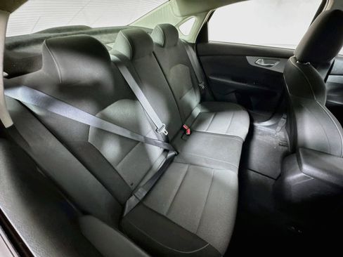 Used 2023 Kia Forte LXS w/ LXS Technology Package FWD image 24