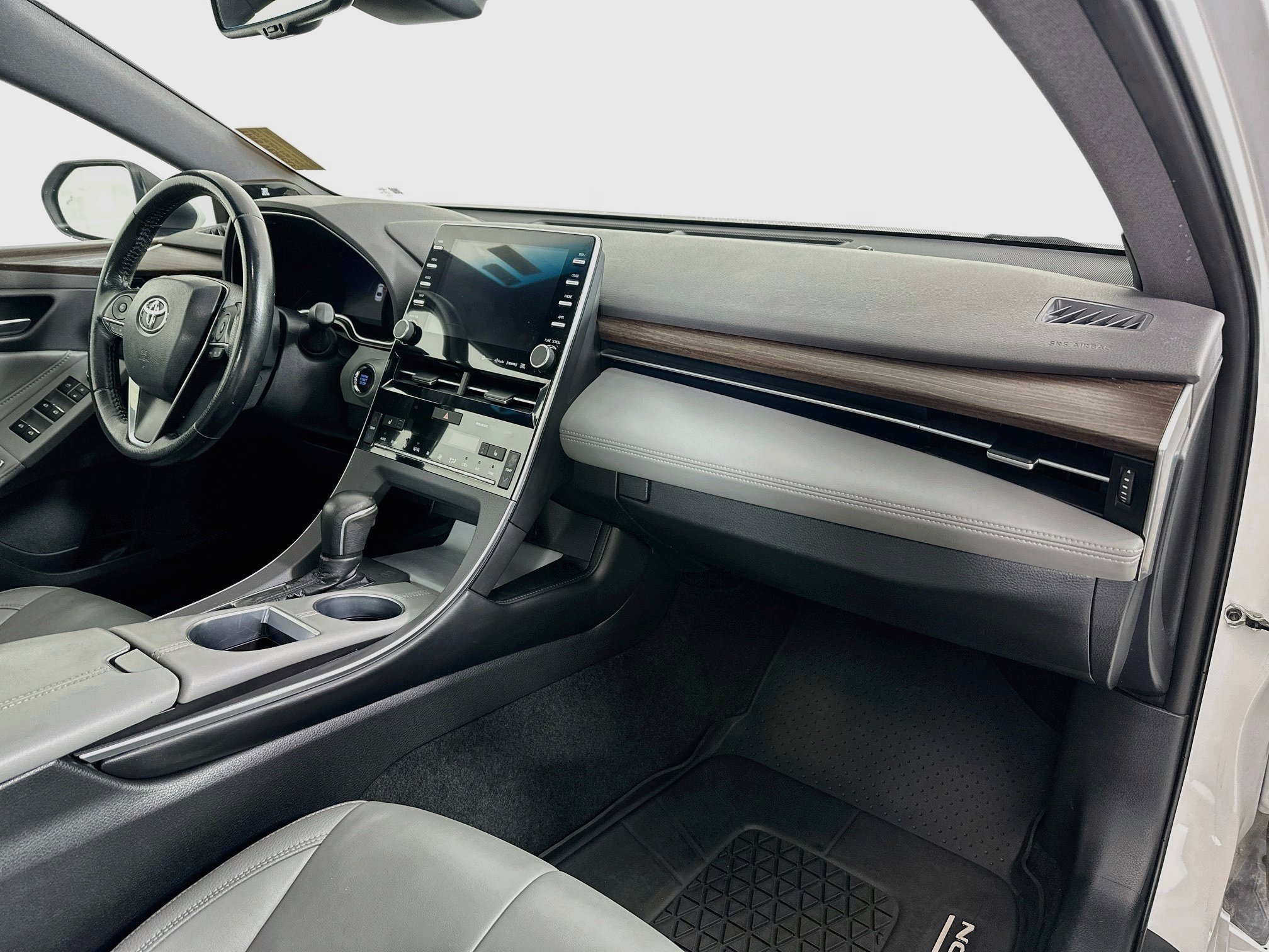 Used 2019 Toyota Avalon XLE w/ Moonroof Package FWD image 27