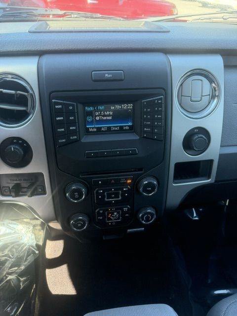 Used 2014 Ford F150 XLT w/ Equipment Group 302A Luxury AWD/4WD image 17