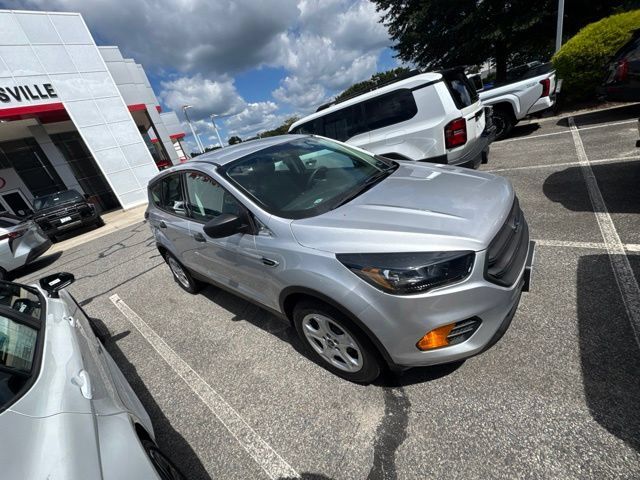Used 2018 Ford Escape S FWD image 3
