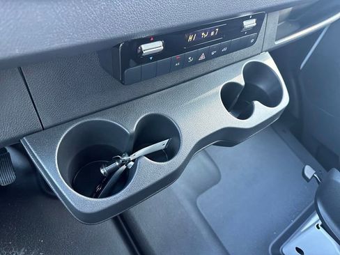 Used 2024 Mercedes-Benz Sprinter 3500 image 24