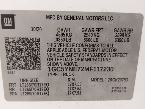 Used 2021 Chevrolet Silverado 2500 LT w/ Snow Plow Prep/Camper Package image 34