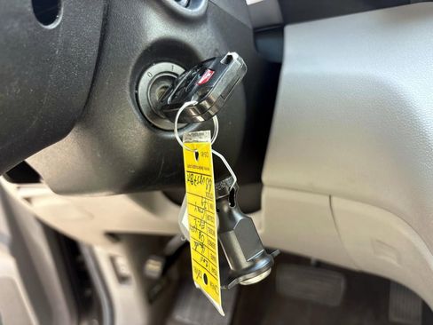 Used 2011 Honda Odyssey EX-L image 35