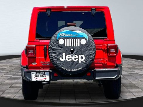 Certified 2025 Jeep Wrangler Unlimited Sahara AWD/4WD image 4