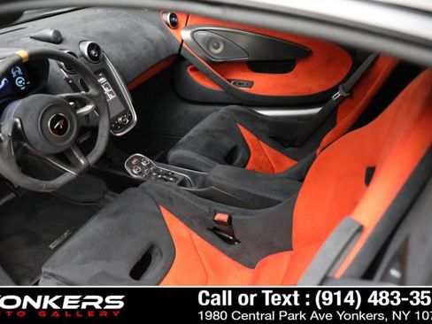Used 2020 McLaren 600LT Spider RWD image 25