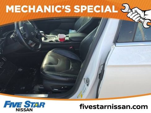 Used 2013 Ford Fusion Titanium w/ Titanium Driver Assist Pkg FWD image 12