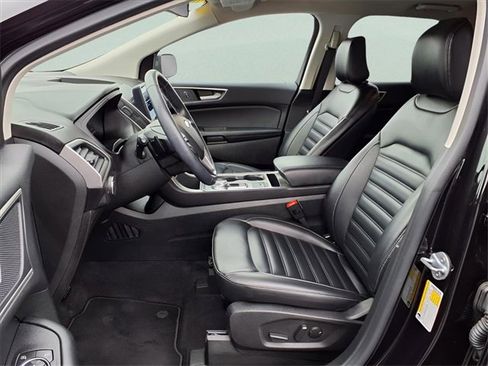Used 2022 Ford Edge SEL w/ Convenience Package image 12