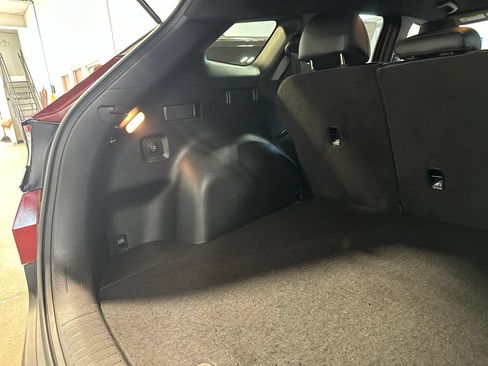 Used 2025 Kia Sportage X-Line AWD/4WD image 29
