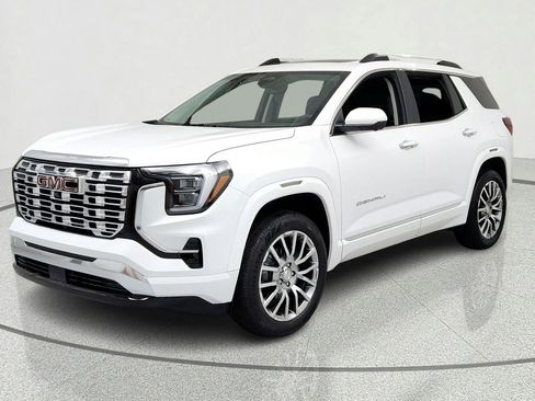 Certified 2026 GMC Terrain Denali AWD/4WD image 1