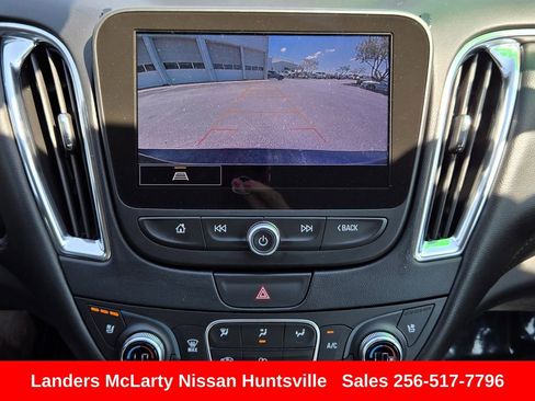 Used 2022 Chevrolet Malibu Premier image 21