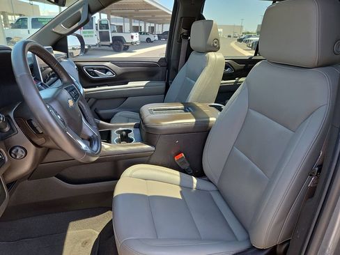 Used 2022 Chevrolet Tahoe LT w/ Luxury Package RWD image 13