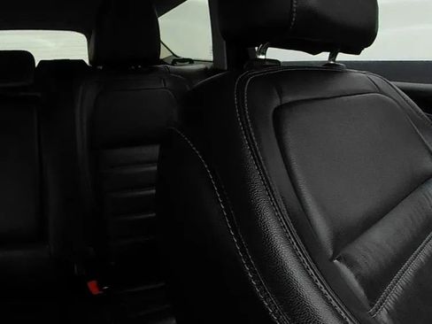 Used 2017 Ford Escape SE w/ SE Leather Comfort Package AWD/4WD image 14