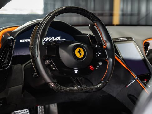 Used 2021 Ferrari Roma RWD image 13