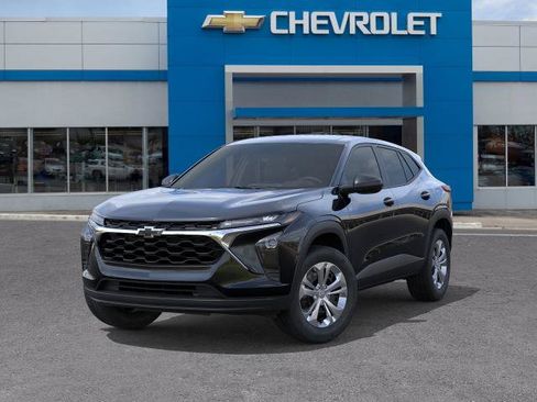 New 2026 Chevrolet Trax LS FWD image 6