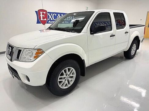 Used 2019 Nissan Frontier SV image 5