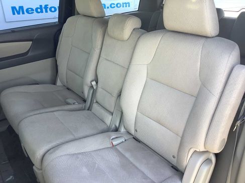 Used 2017 Honda Odyssey SE image 13