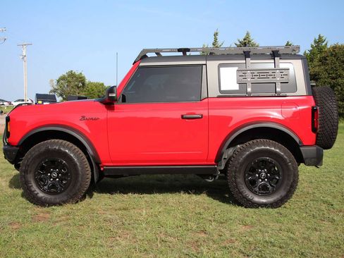 Used 2023 Ford Bronco Wildtrak AWD/4WD image 8