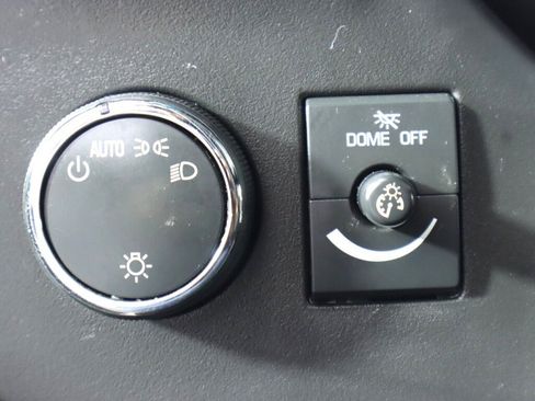Used 2013 Chevrolet Express 1500 RWD image 11