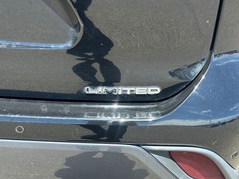 Used 2023 Toyota Highlander Limited AWD/4WD image 24