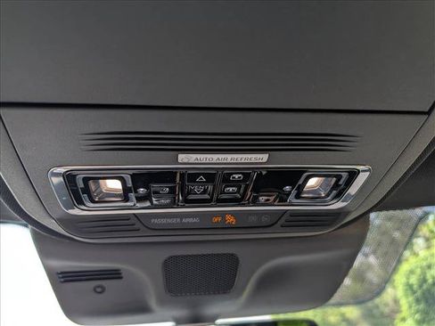 Used 2025 Lincoln Navigator Reserve w/ Jet Appearance Package AWD/4WD image 36