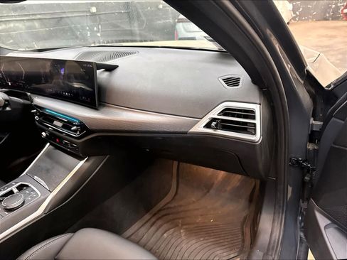 Used 2026 BMW 330i Sedan w/ Premium Package RWD image 18