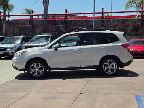 Used 2016 Subaru Forester 2.5i Touring w/ Popular Package #2 AWD/4WD image 9