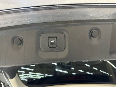 Used 2018 INFINITI QX60 Luxe image 15