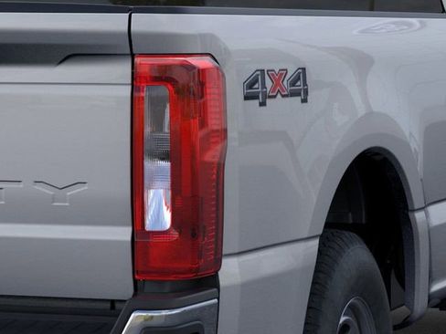 New 2026 Ford F350 XL image 21