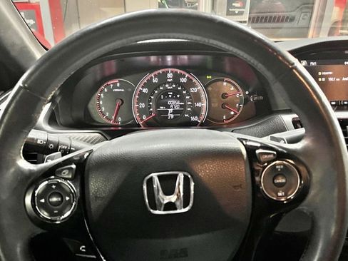 Used 2016 Honda Accord Sport image 8