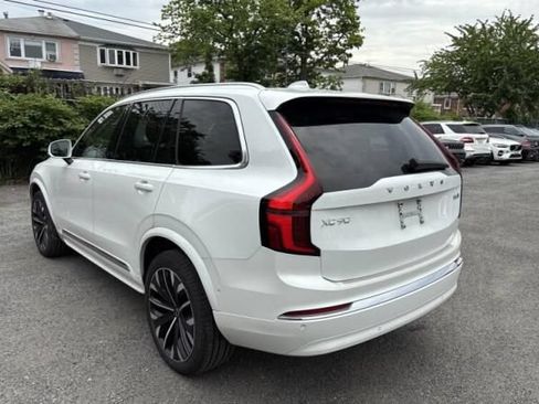 Used 2025 Volvo XC90 B6 Plus w/ Protection Package Premier AWD/4WD image 5