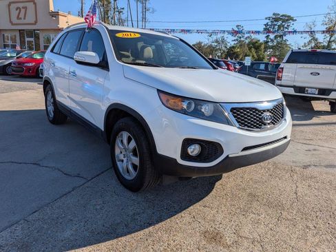 Used 2013 Kia Sorento LX w/ Convenience Pkg image 3