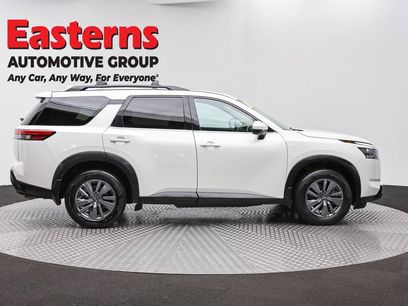 Used 2024 Nissan Pathfinder SV w/ SV Premium Package