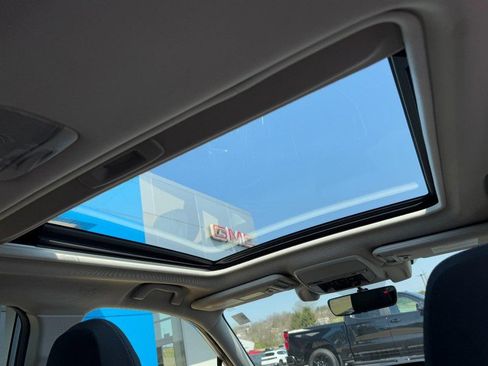 Used 2020 Subaru Forester Premium image 11