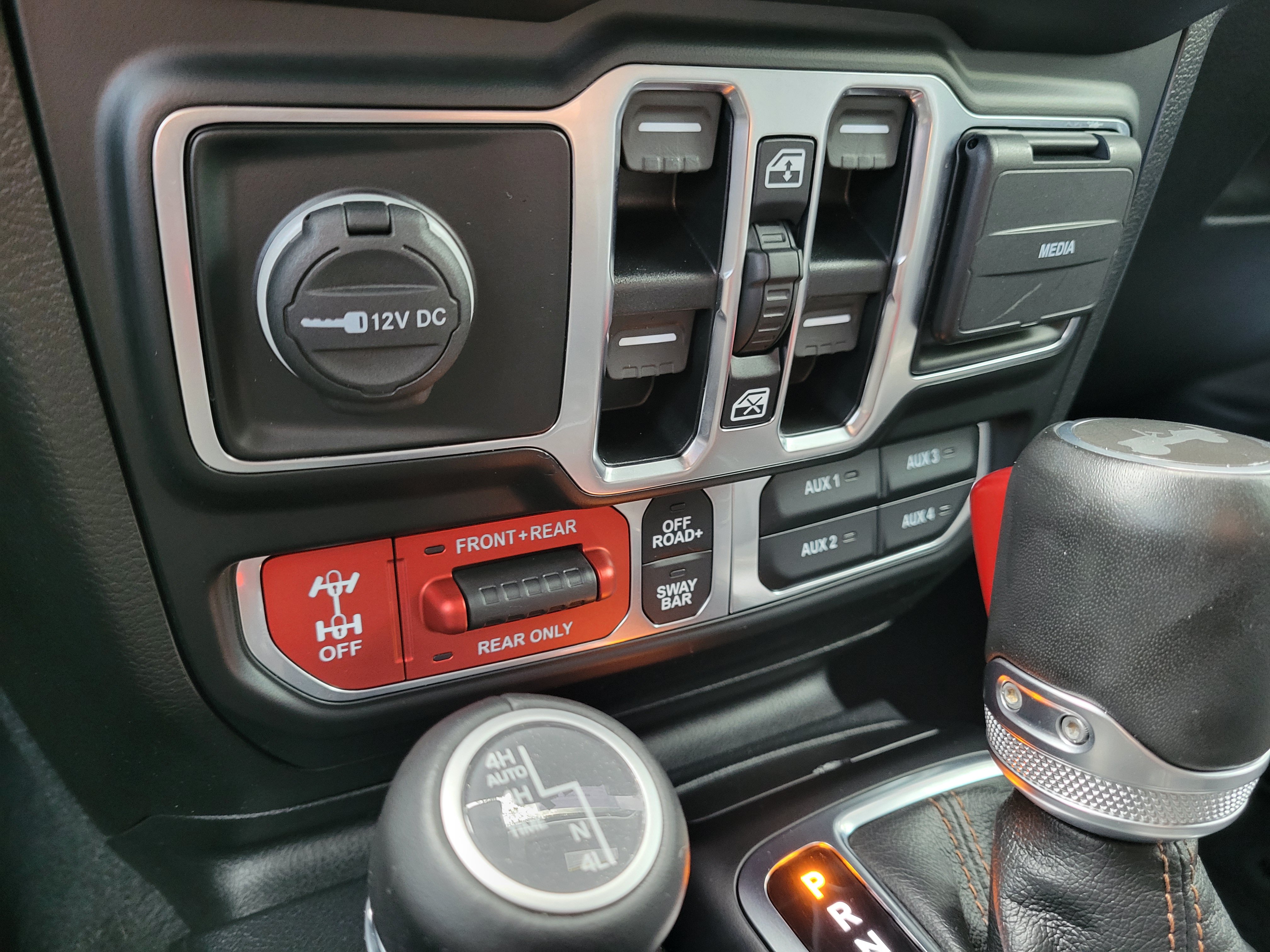 Used 2021 Jeep Wrangler Unlimited Rubicon AWD/4WD image 23