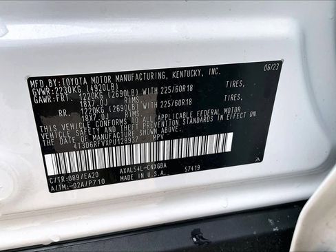 Used 2023 Toyota RAV4 Limited image 33