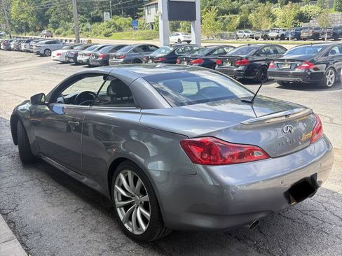 Used 2010 INFINITI G37 Convertible w/ Premium Pkg RWD image 4