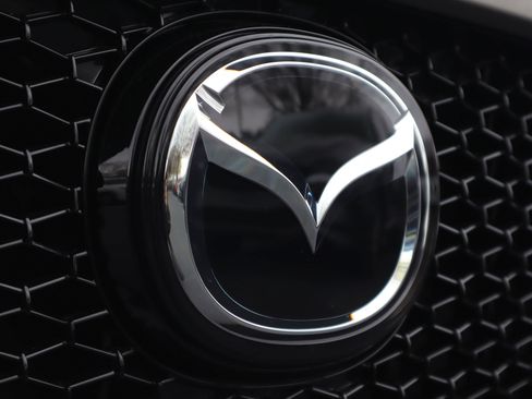 New 2026 MAZDA MAZDA3 2.5 S Hatchback w/ Premium Pkg image 24