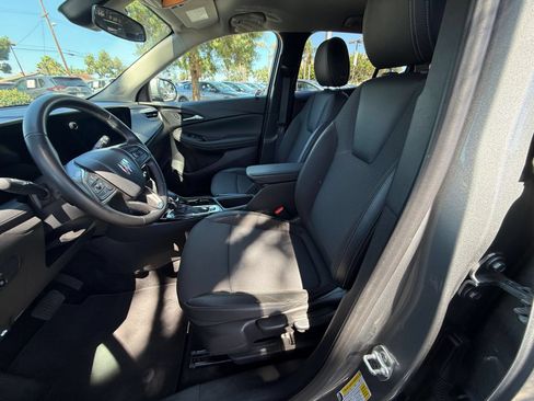 Used 2025 Buick Encore GX Preferred AWD/4WD image 20